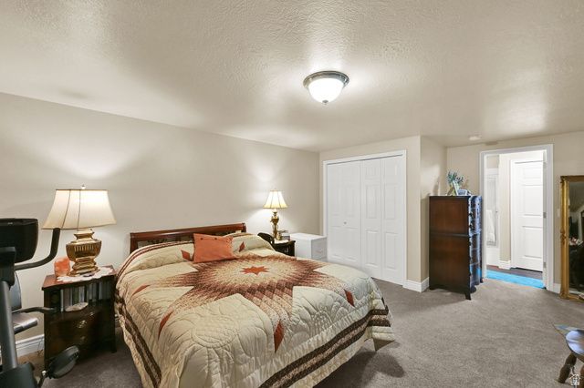 2246 E LINCOLN CT, Holladay, UT 84124