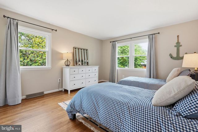 1848 CARRIAGE DR, Annapolis, MD 21401