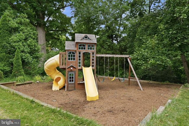 1848 CARRIAGE DR, Annapolis, MD 21401
