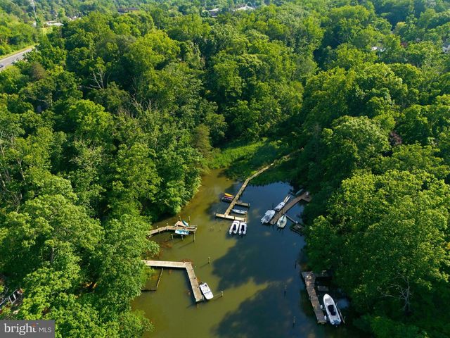 1848 CARRIAGE DR, Annapolis, MD 21401