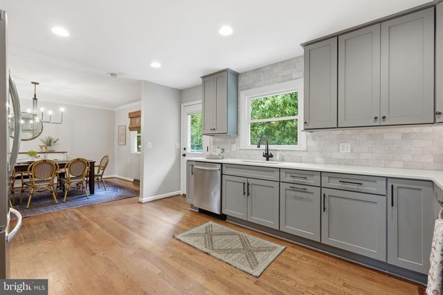 1848 CARRIAGE DR, Annapolis, MD 21401