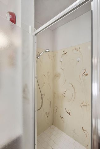 4884 Lower Grave Creek Road, Wolf Creek, OR 97497