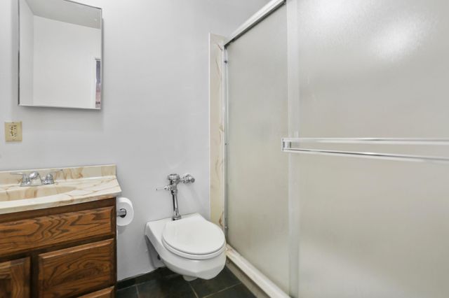 4884 Lower Grave Creek Road, Wolf Creek, OR 97497