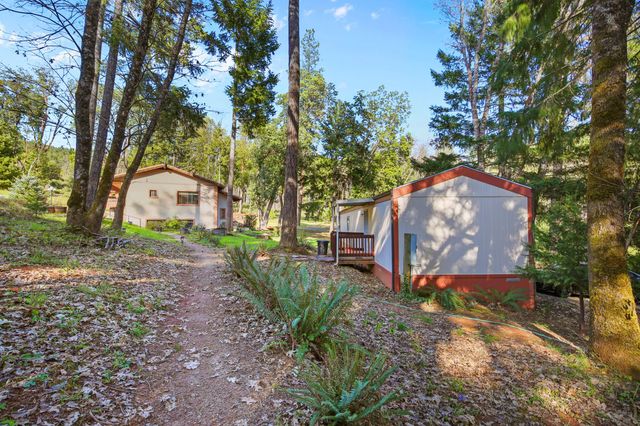 4884 Lower Grave Creek Road, Wolf Creek, OR 97497