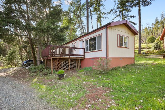 4884 Lower Grave Creek Road, Wolf Creek, OR 97497
