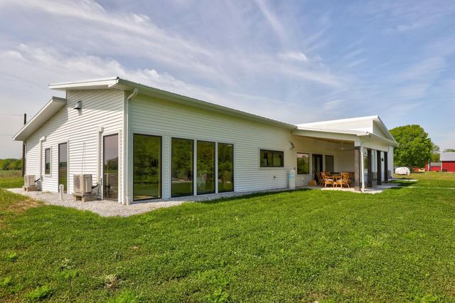 5595 Riverview Drive, Bridgeport Twp, MI 48722