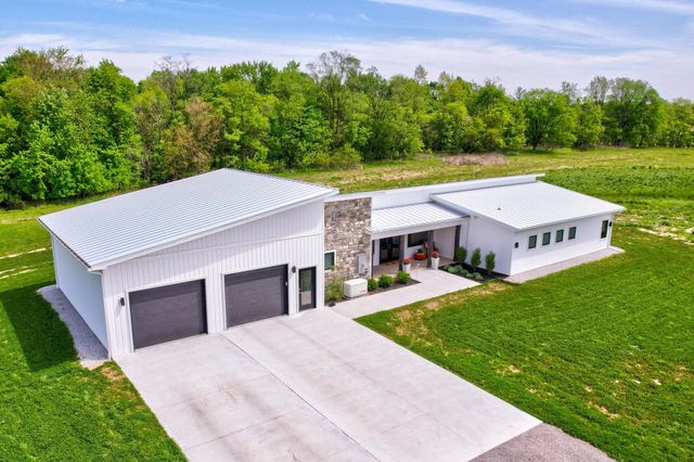 5595 Riverview Drive, Bridgeport Twp, MI 48722
