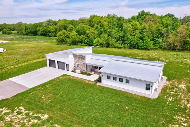 5595 Riverview Drive, Bridgeport Twp, MI 48722