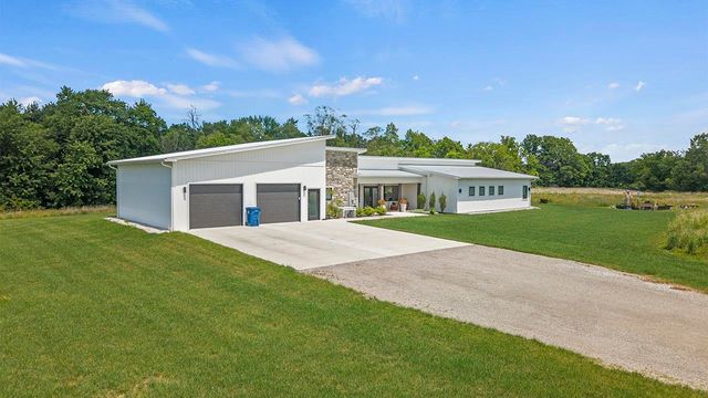 5595 Riverview Drive, Bridgeport Twp, MI 48722