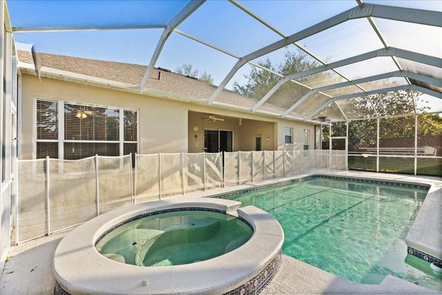 19027 DOVE CREEK DRIVE, Tampa, FL 33647