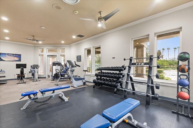 19027 DOVE CREEK DRIVE, Tampa, FL 33647