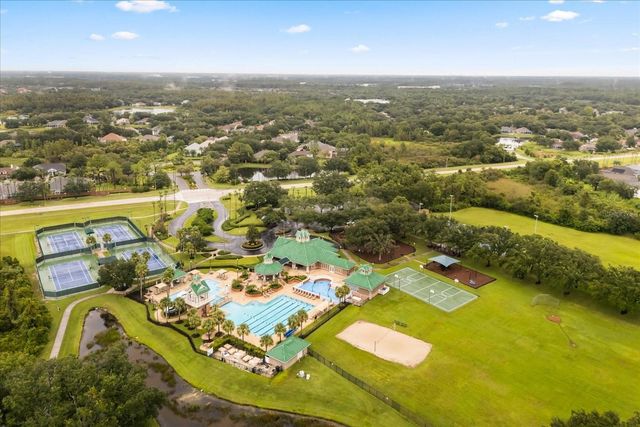 19027 DOVE CREEK DRIVE, Tampa, FL 33647