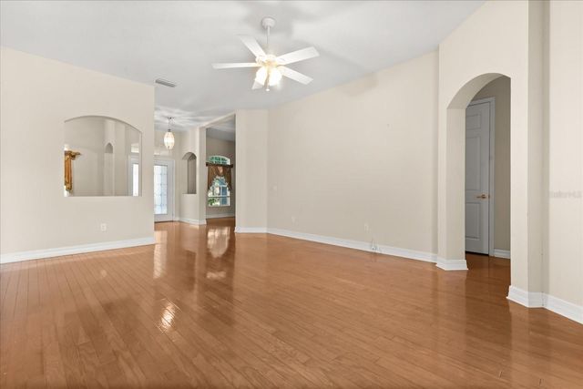 19027 DOVE CREEK DRIVE, Tampa, FL 33647