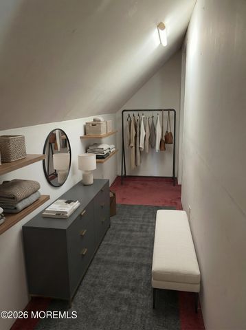 28 Fayette Lane, Aberdeen, NJ 07747