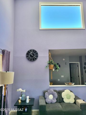 8255 N Oracle Road APT 203, Tucson, AZ 85704