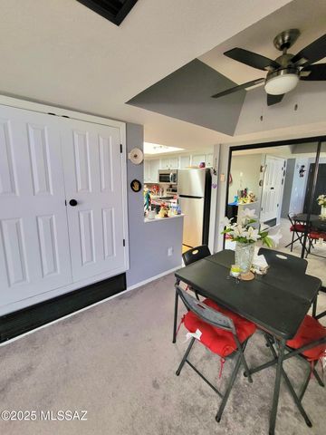 8255 N Oracle Road APT 203, Tucson, AZ 85704