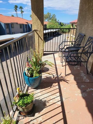 8255 N Oracle Road APT 203, Tucson, AZ 85704