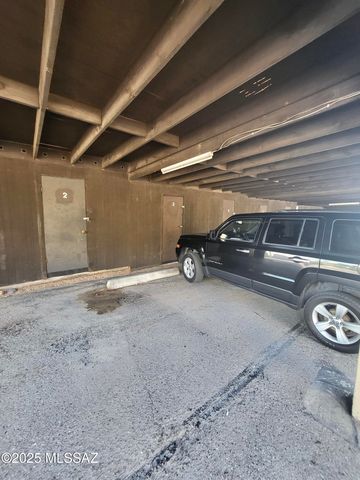 8255 N Oracle Road APT 203, Tucson, AZ 85704