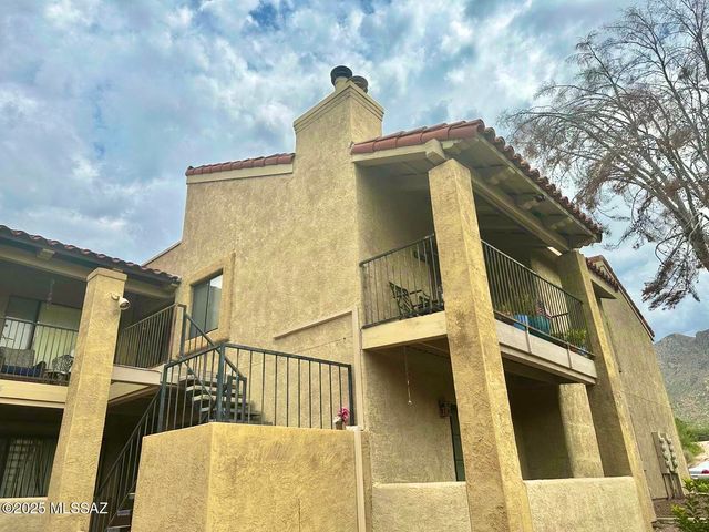 8255 N Oracle Road APT 203, Tucson, AZ 85704