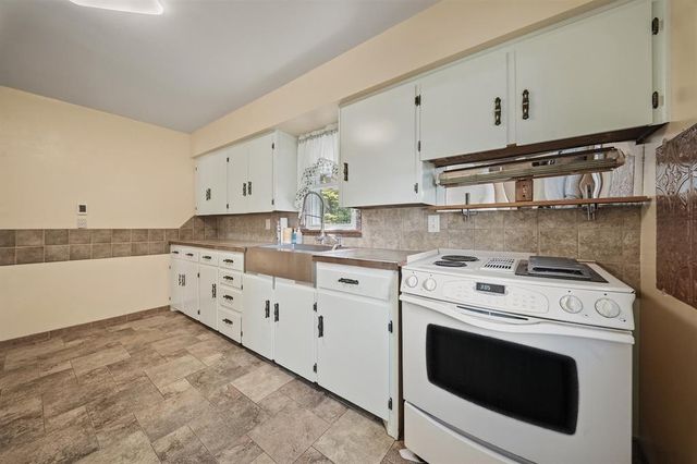 1132 Pershing Street, Eau Claire, WI 54703