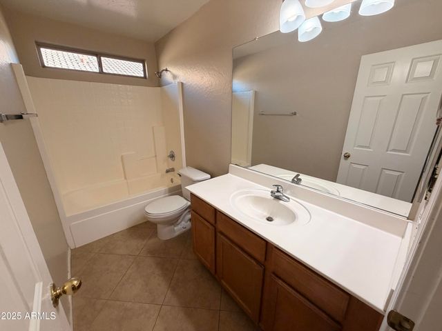 15752 W YAVAPAI Street, Goodyear, AZ 85338