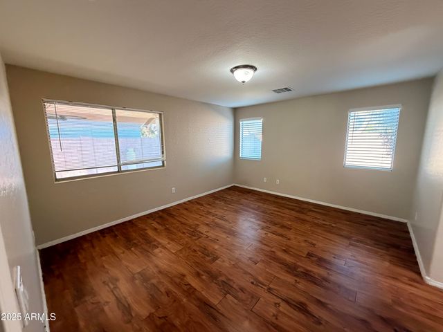 15752 W YAVAPAI Street, Goodyear, AZ 85338