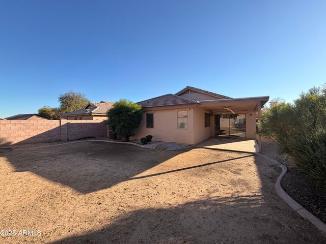 15752 W YAVAPAI Street, Goodyear, AZ 85338