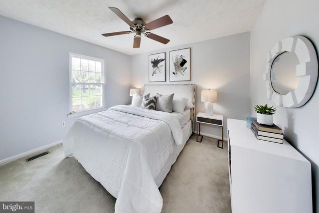9313 KINGS GRANT RD, Laurel, MD 20723