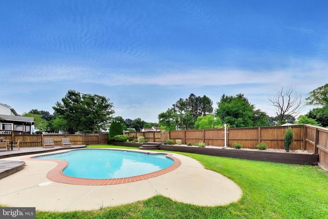 9313 KINGS GRANT RD, Laurel, MD 20723