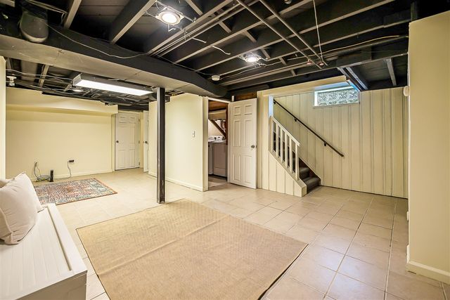 10565 Vernon Avenue, Huntington Woods, MI 48070