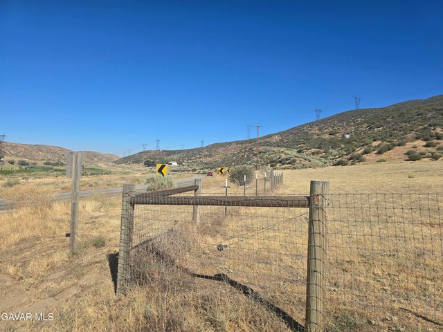 Elizabeth Lake Rd Vic 58th W, Palmdale, CA 93551