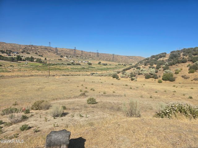 Elizabeth Lake Rd Vic 58th W, Palmdale, CA 93551