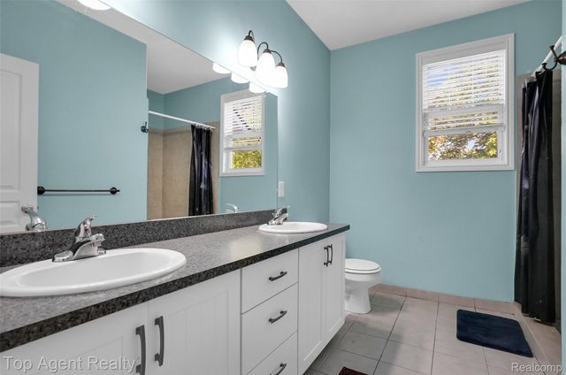 11685 Squiers Boulevard, Utica, MI 48315