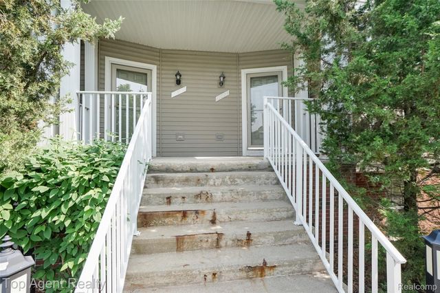 11685 Squiers Boulevard, Utica, MI 48315