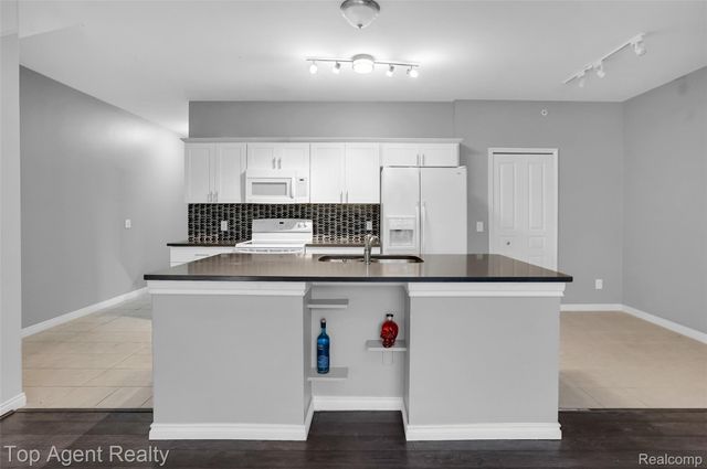 11685 Squiers Boulevard, Utica, MI 48315