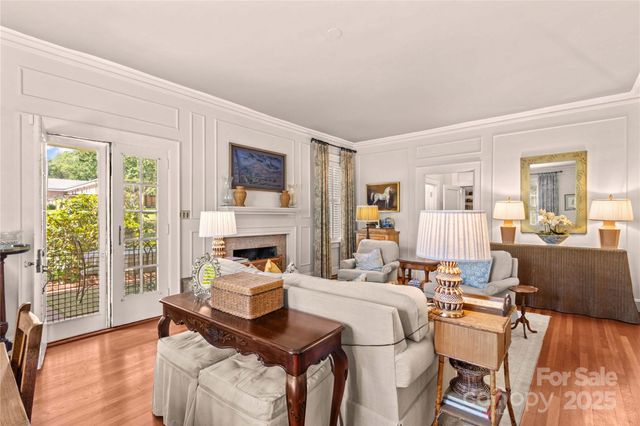 712 N Center Street N, Statesville, NC 28677