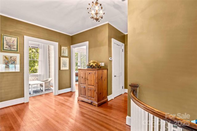 712 N Center Street N, Statesville, NC 28677