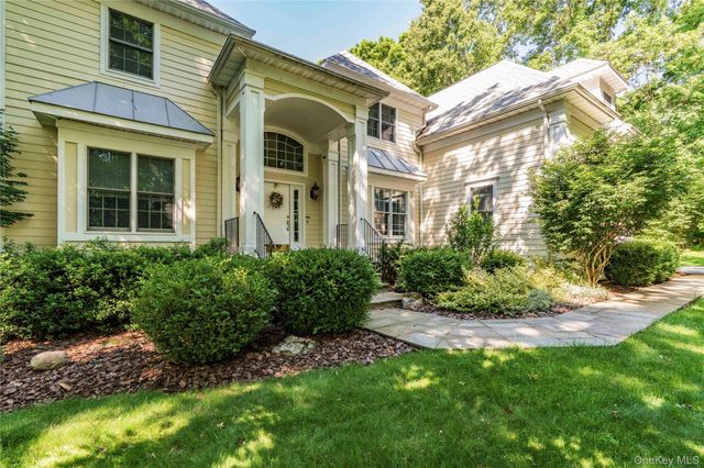 7 Duhamel Drive, Hopewell Junction, NY 12533