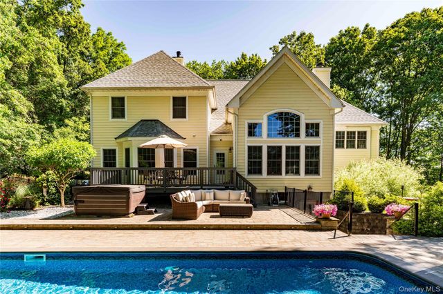 7 Duhamel Drive, Hopewell Junction, NY 12533