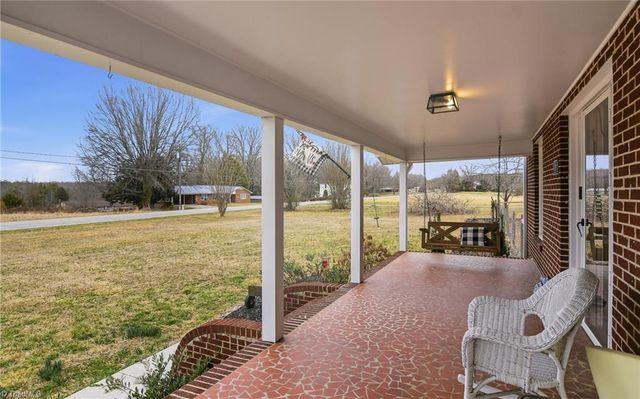 5608 E Old US Highway 421, East Bend, NC 27018