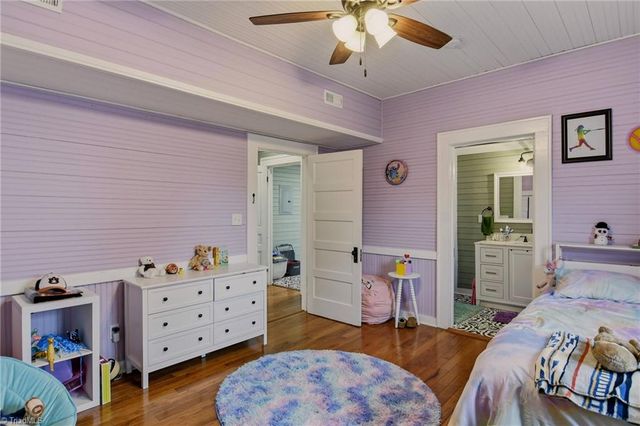 5608 E Old US Highway 421, East Bend, NC 27018