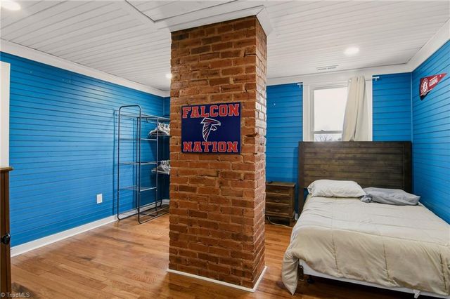 5608 E Old US Highway 421, East Bend, NC 27018