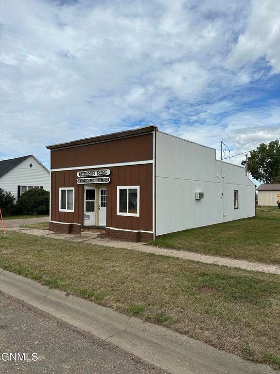 301 Main Street, Froid, MT 59226