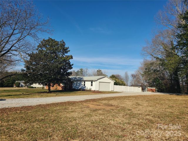 378 Cornelius Road, Mooresville, NC 28117