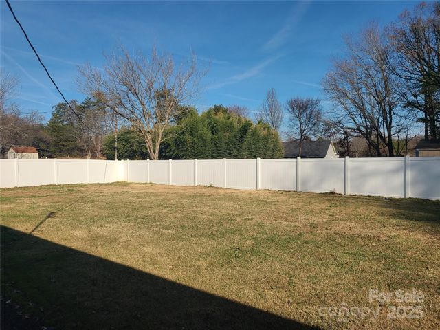 378 Cornelius Road, Mooresville, NC 28117