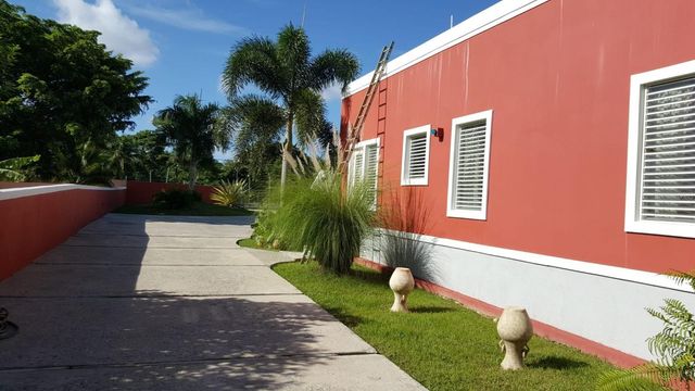 181 Street URB. KENNEDY HILLS, Trujillo Alto, PR 00976