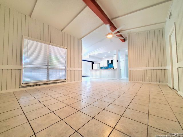 6206 Mesa Verde St, San Antonio, TX 78249