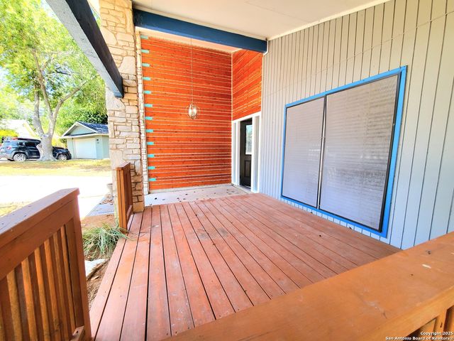 6206 Mesa Verde St, San Antonio, TX 78249