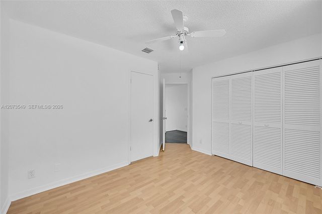 11201 Lakeview Drive 48-M, Coral Springs, FL 33071