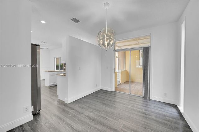 11201 Lakeview Drive 48-M, Coral Springs, FL 33071